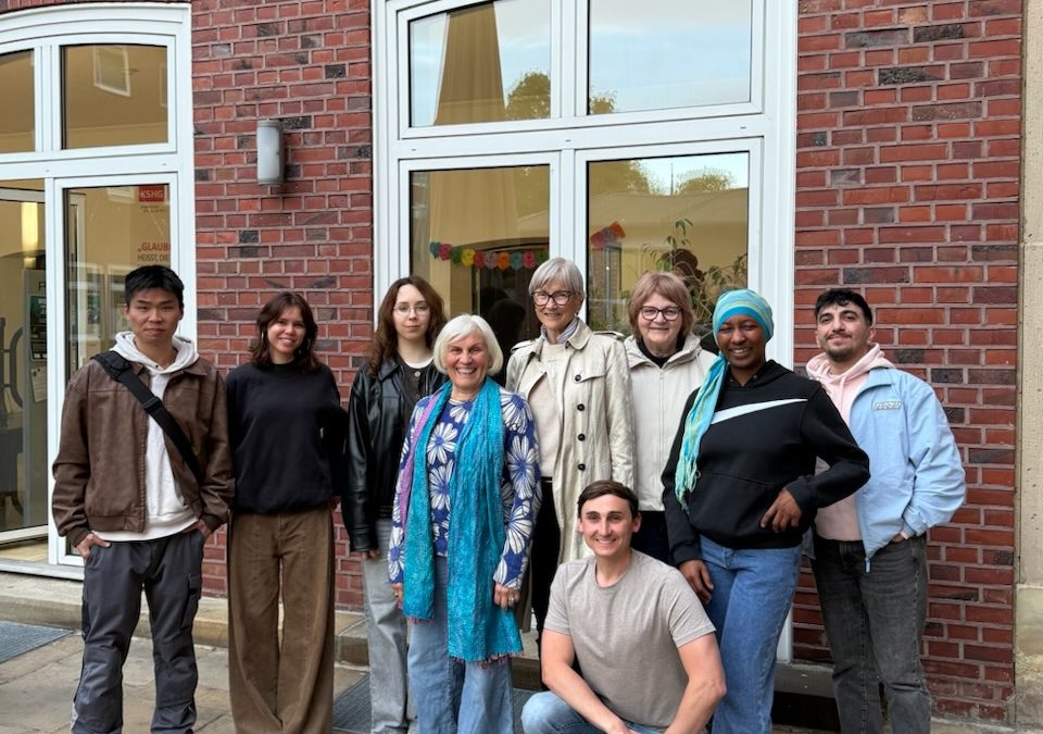 Theater connects – funding for another year